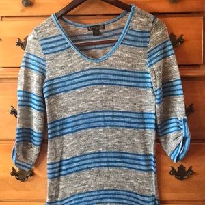 Light weight sweater